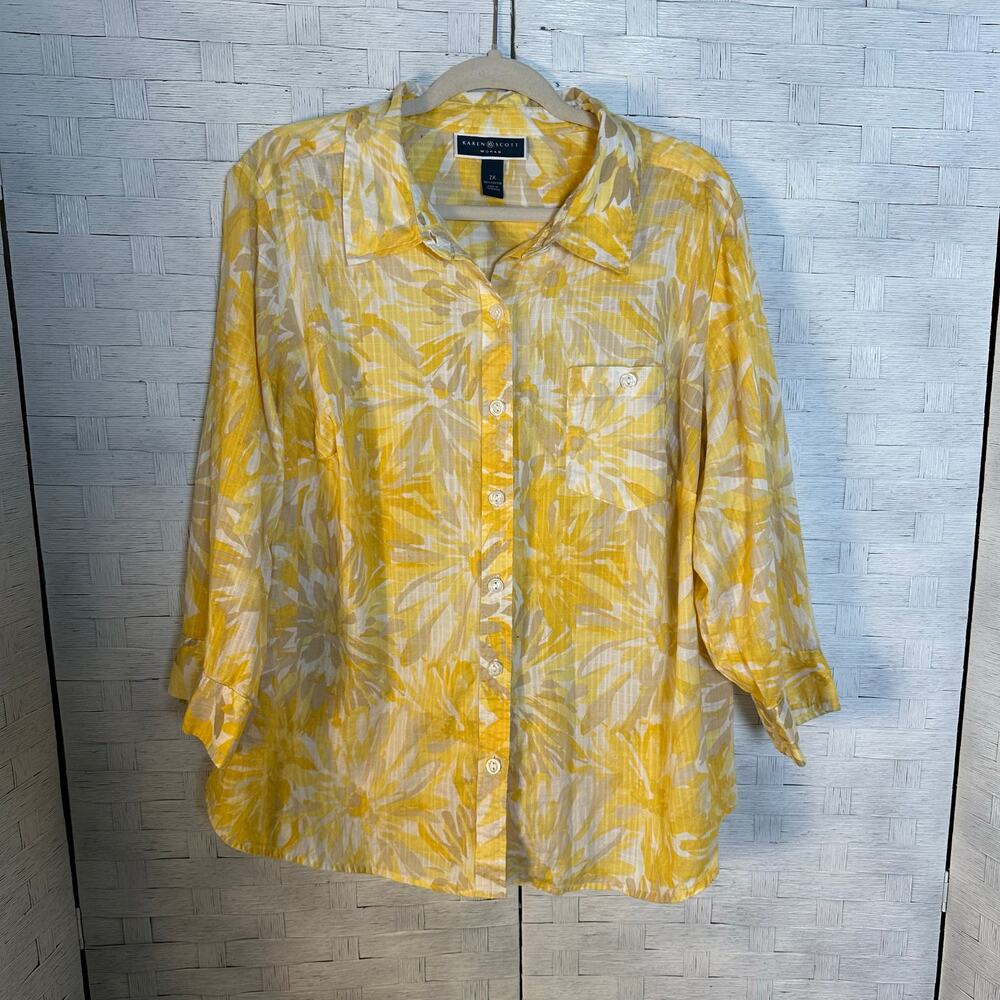 Karen Scott women’s lightweight button-up blouse cream & yellow floral plus size